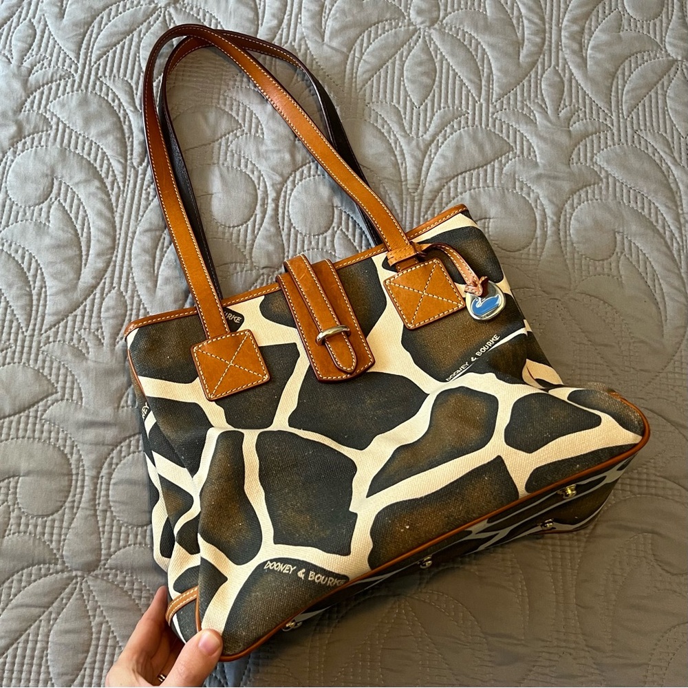 Dooney & Bourke Tote